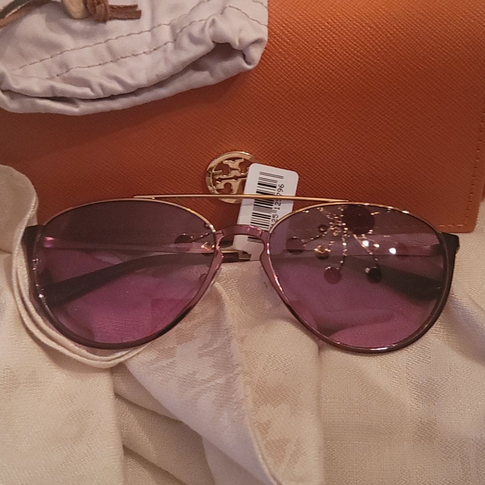Tory Burch sunglasses - Picture 2 of 12